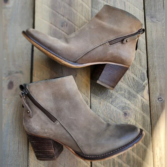 Blondo Waterproof Nivado Tan Ankle Boots Leather Upper - Picture 2 of 15